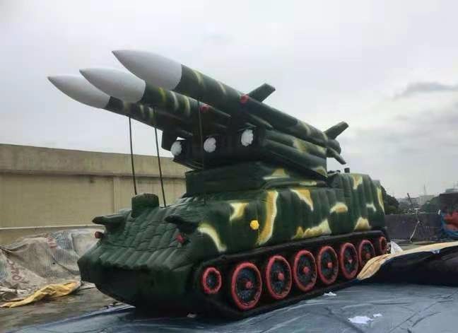 龙马潭小型充气导弹发射车